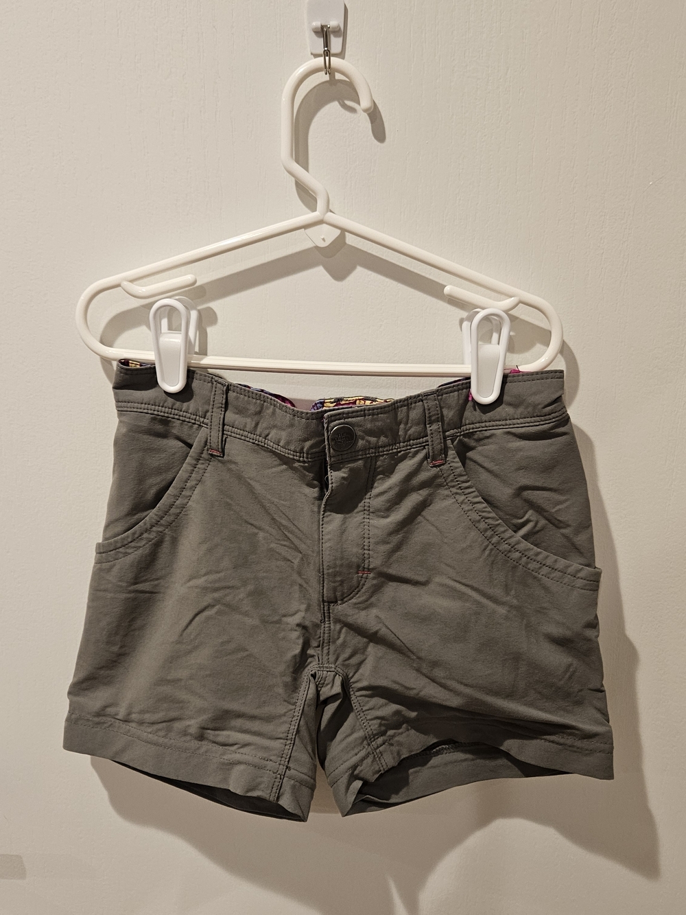 The North Face Girls Shorts Size small 7/8